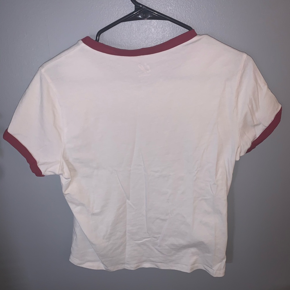 Basic white tee - Picture 2 of 2